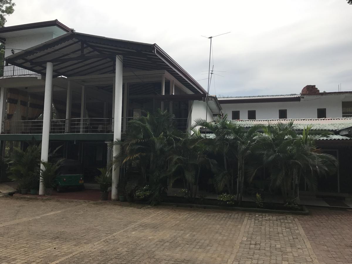 Deshani Holiday Inn Dambulla Luaran gambar